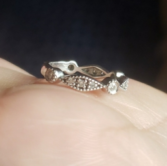 14k White Gold Ring 1/5 Ct Diamond Milgrain Wedding Band - Picture 8 of 12